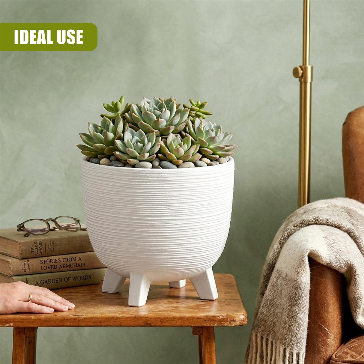 White Flower Pot with Legs, 29 cm