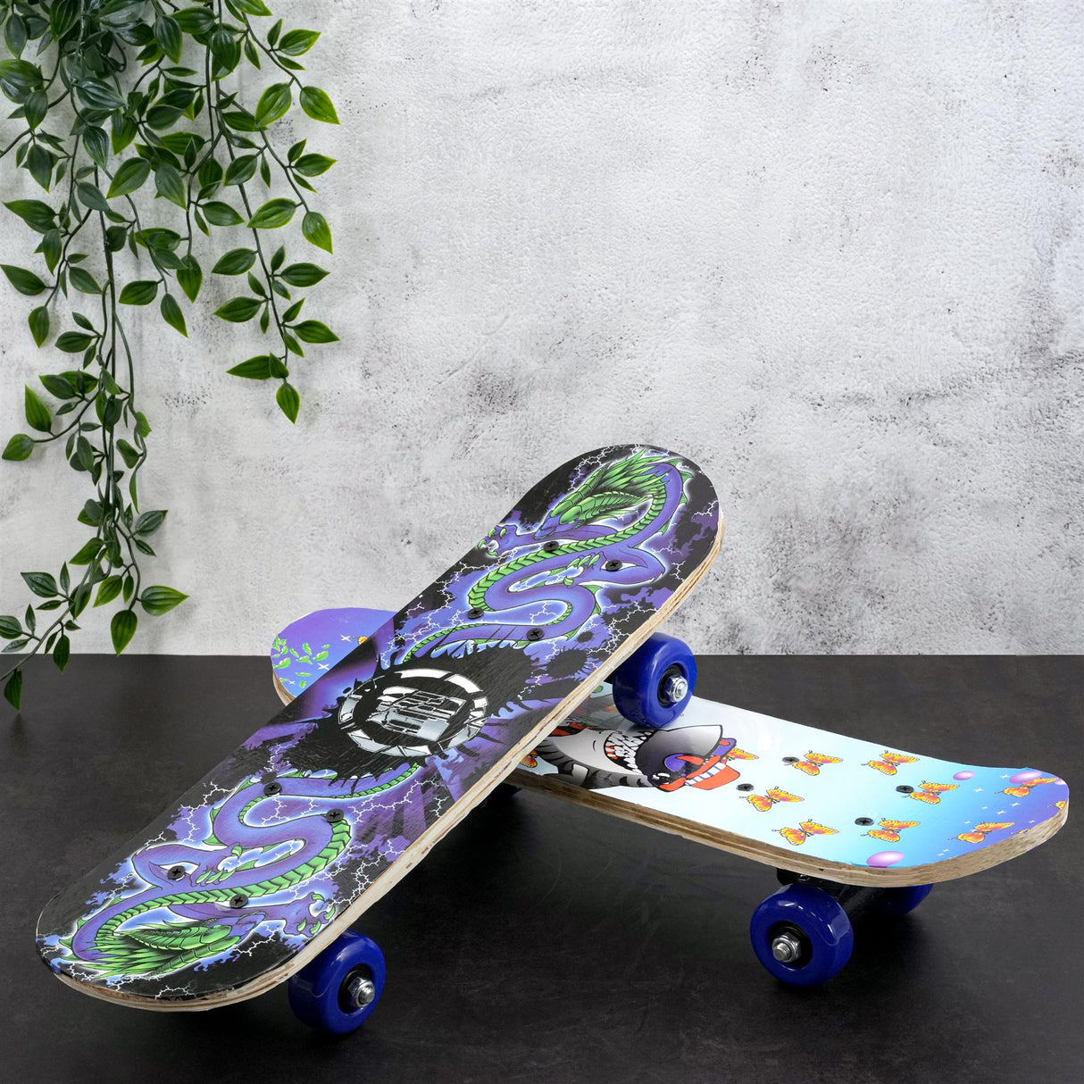 17" Complete Skateboard by Geezy - UKBuyZone