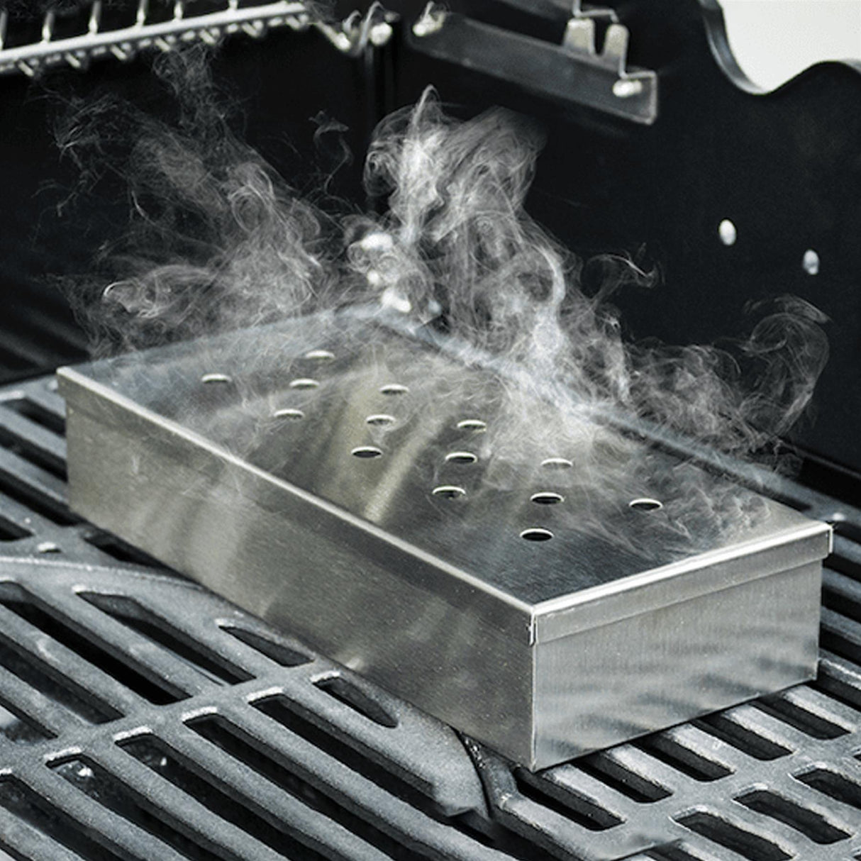 BBQ Smoker Box for Wooden Chips by GEEZY - UKBuyZone
