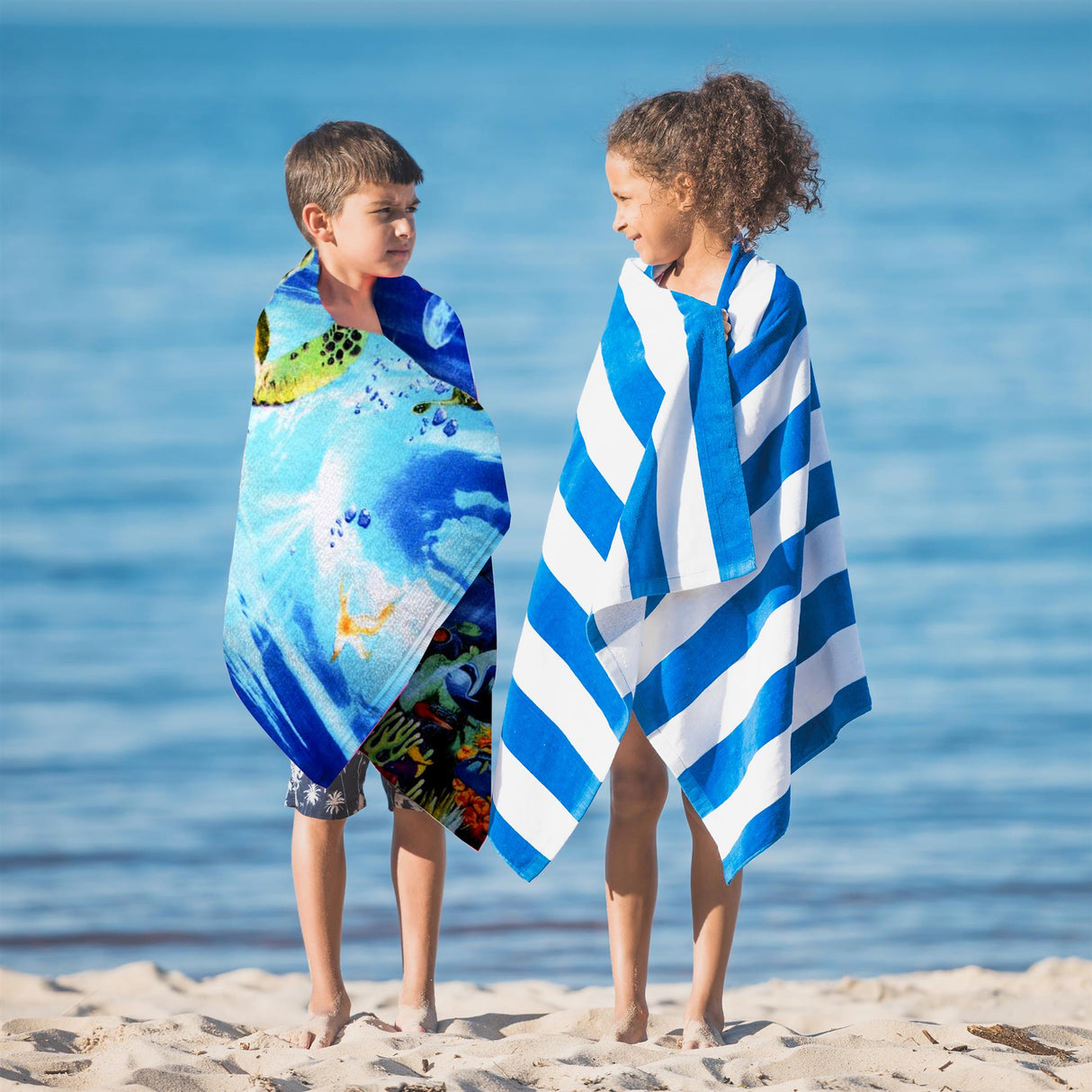 Ocean Turtles Design Large Towel by GEEZY - UKBuyZone