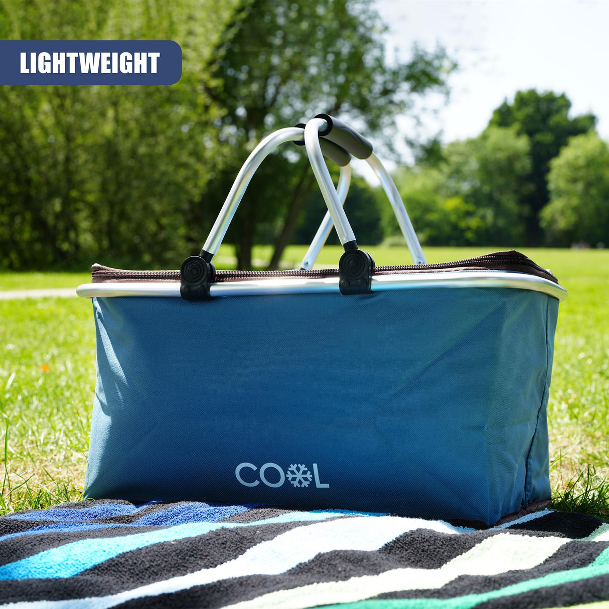 Navy Cooler Basket Bag by Geezy - UKBuyZone