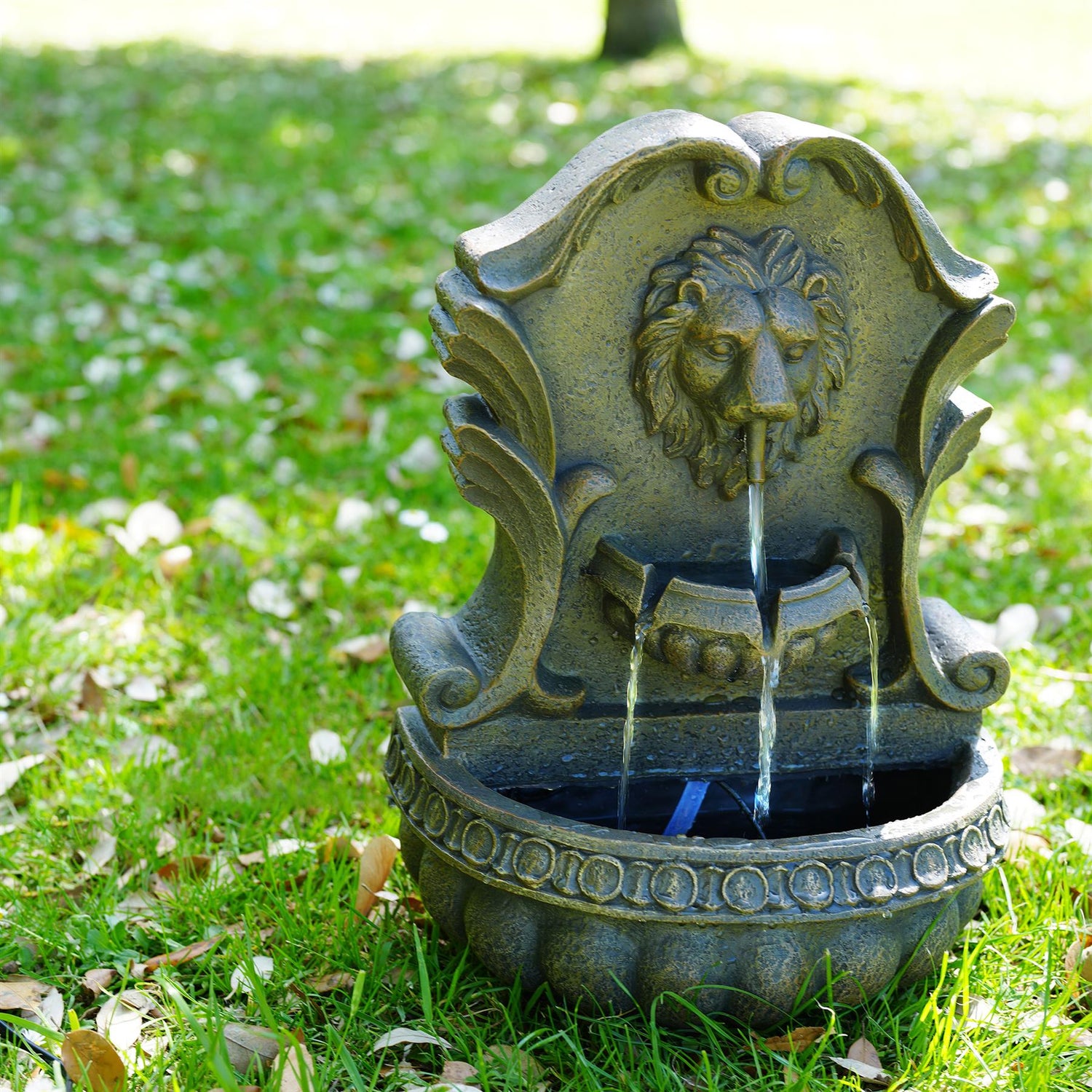 Lion Water Feature Outdoor With LED by GEEZY - UKBuyZone