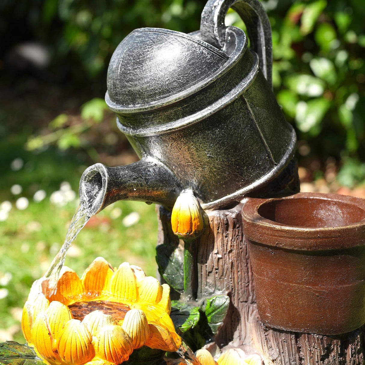 Sunflower Solar Water Feature Outdoor With LED by GEEZY - UKBuyZone