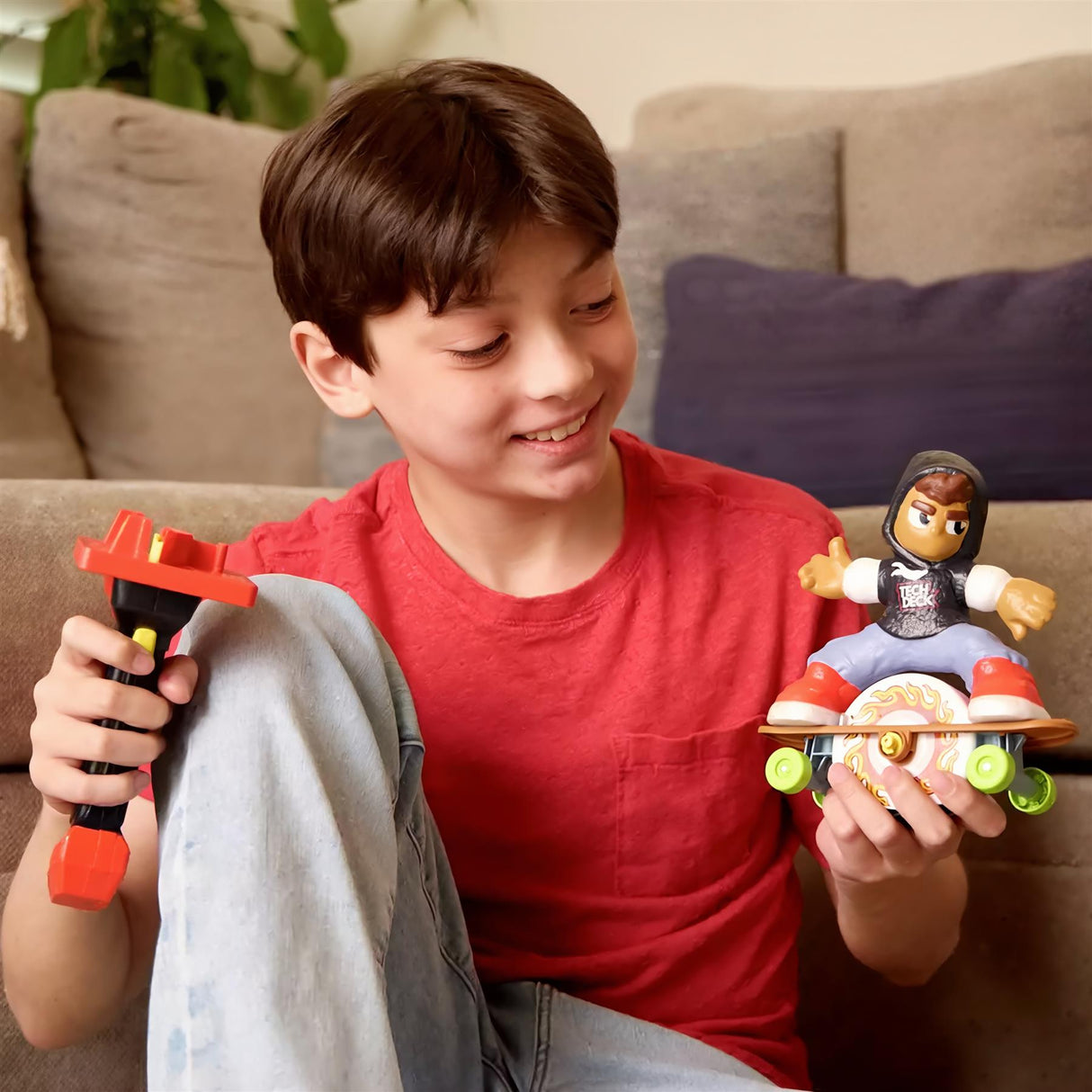 Tech Deck Shred N' Blast Motorised Skateboard & Ramp Set