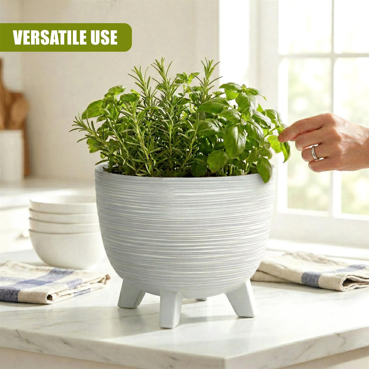 White Flower Pot with Legs, 29 cm