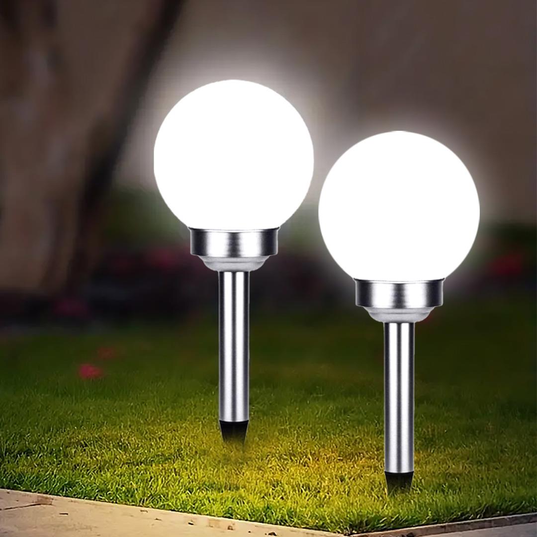 Solar Outdoor Garden Globe Light by GEEZY - UKBuyZone