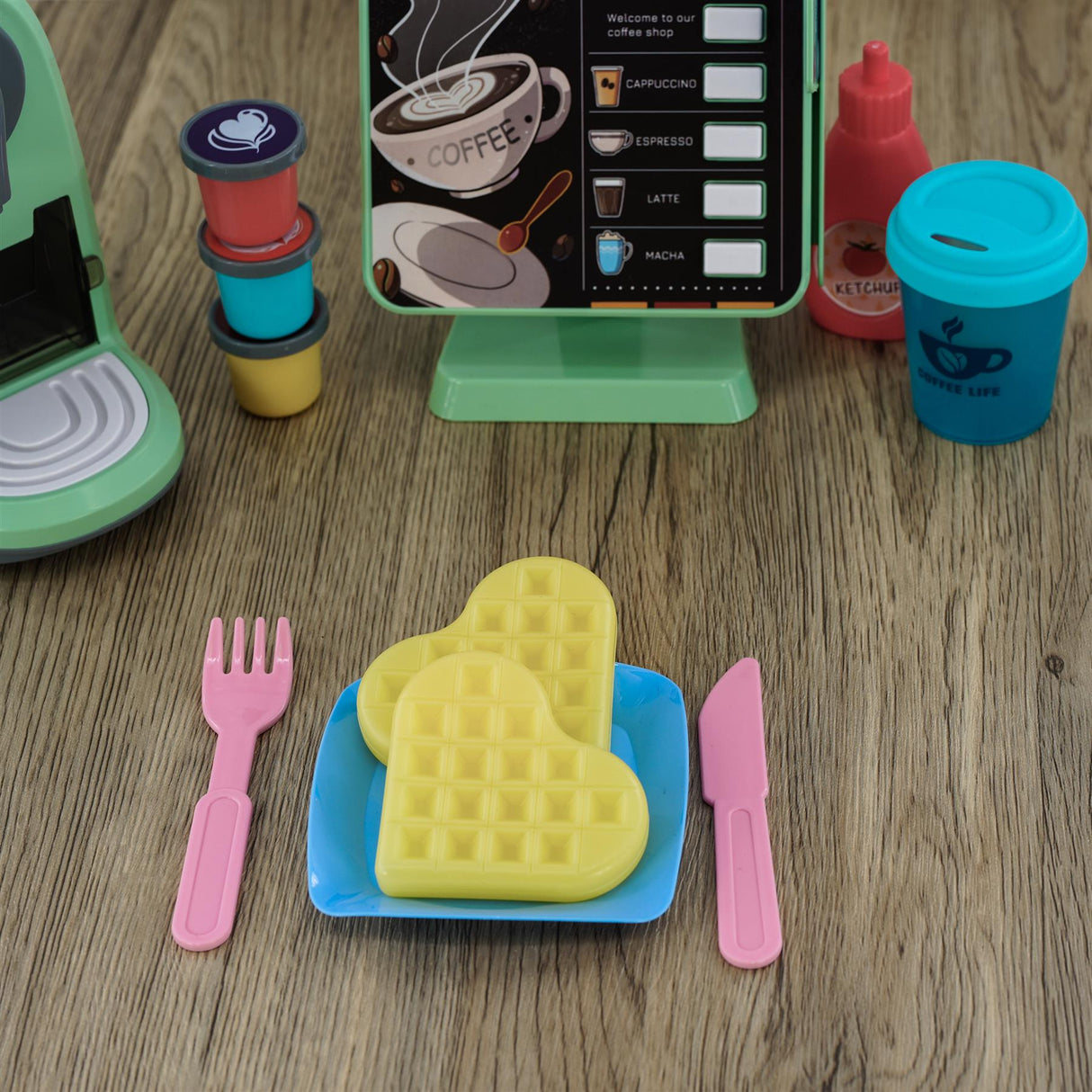 Kids coffee Maker Role Play Set by The Magic Toy Shop - UKBuyZone