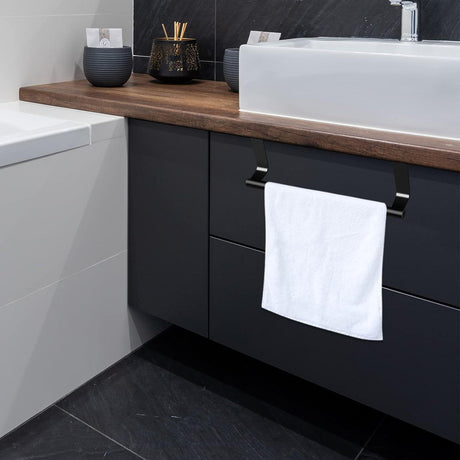 "Elegant Towel Rail with Over-Door Mounting Kit." - UKBuyZone