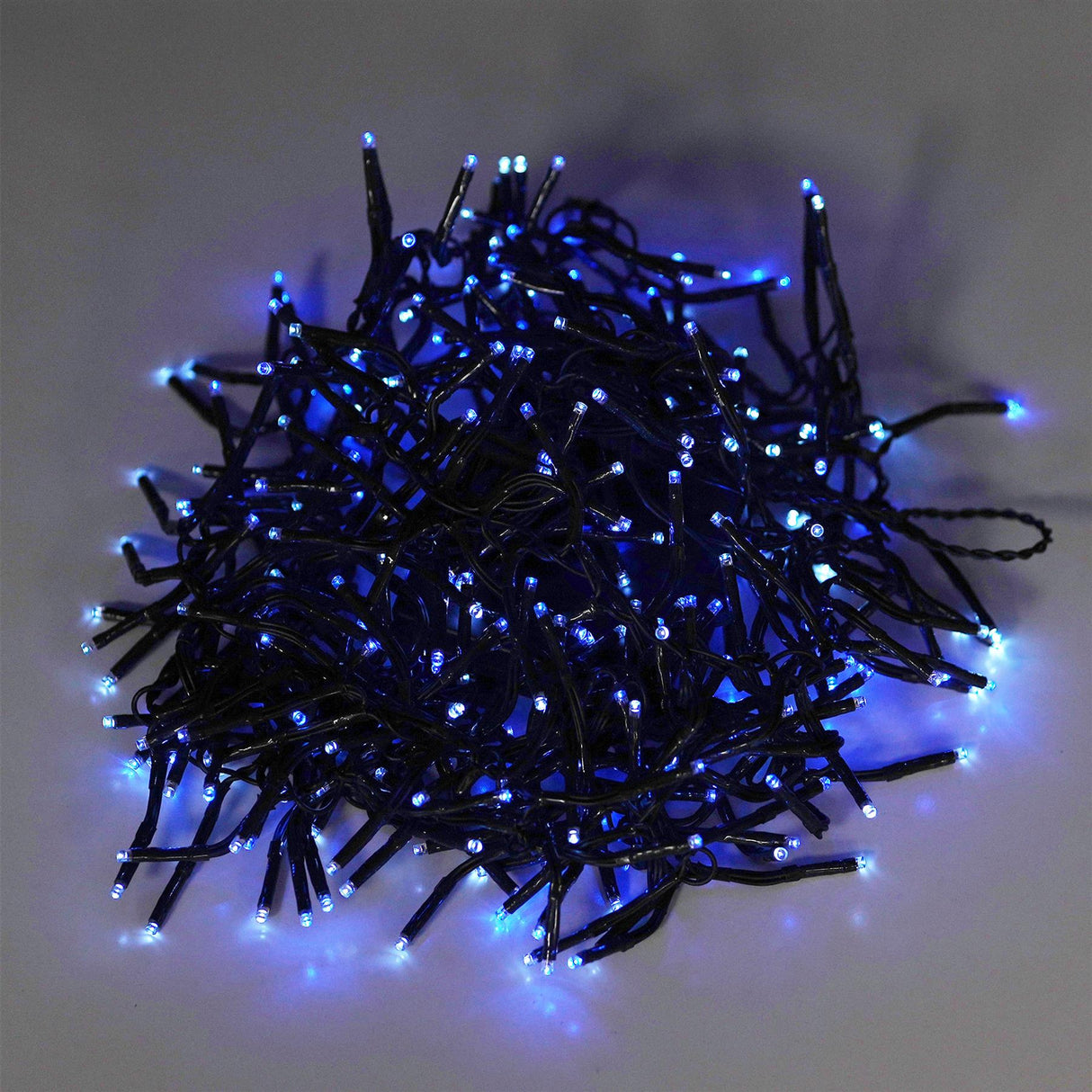 300 LED Cluster Christmas Lights - Blue & White