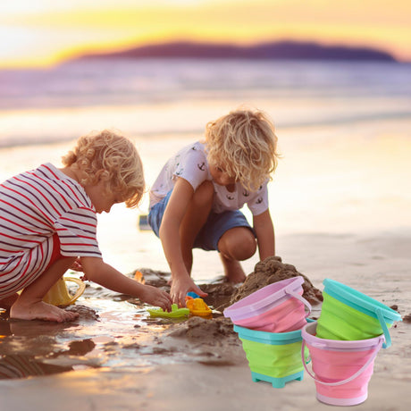 The Magic Toy Shop Collapsible Beach Bucket